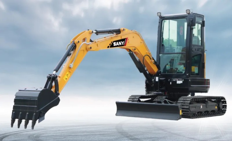 Análisis de parámetros de la microexcavadora Sany SY35U: peso total 3835kg / 3710kg, capacidad de cubo 0.12m3, potencia 20.2kW