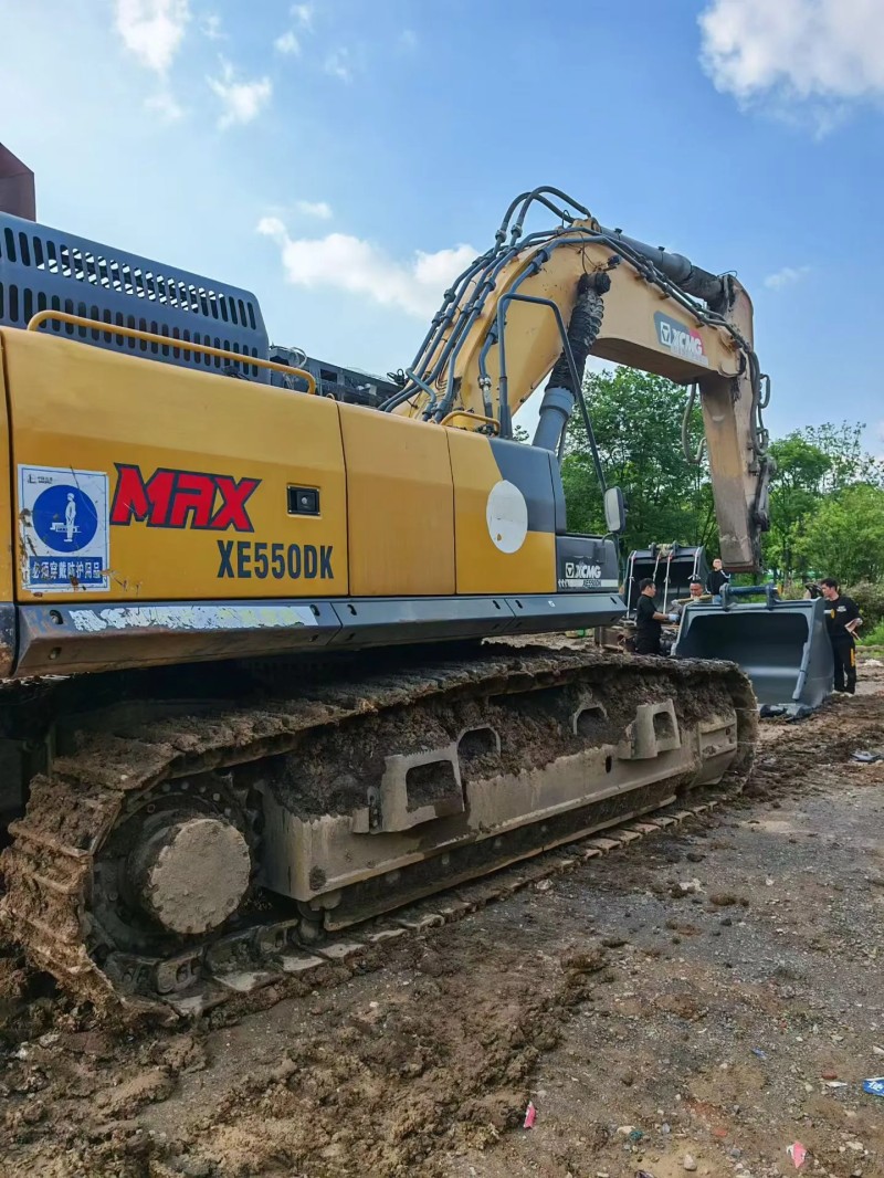 [Gran producto deseado · Imagen superior directa sin lavado] A finales de 2021, la excavadora pesada XCMG 550DK MAX Platinum Power Real Table 2913 horas no es alta
